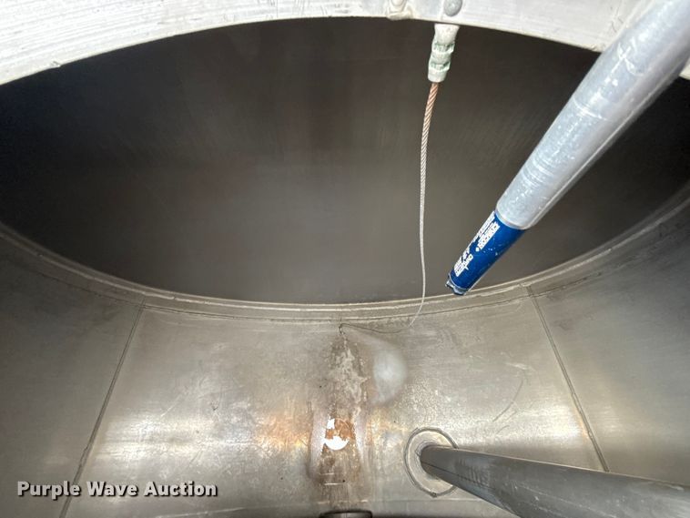 image for item EU5473 2005 Beall BAST-96-3-SB tank trailer