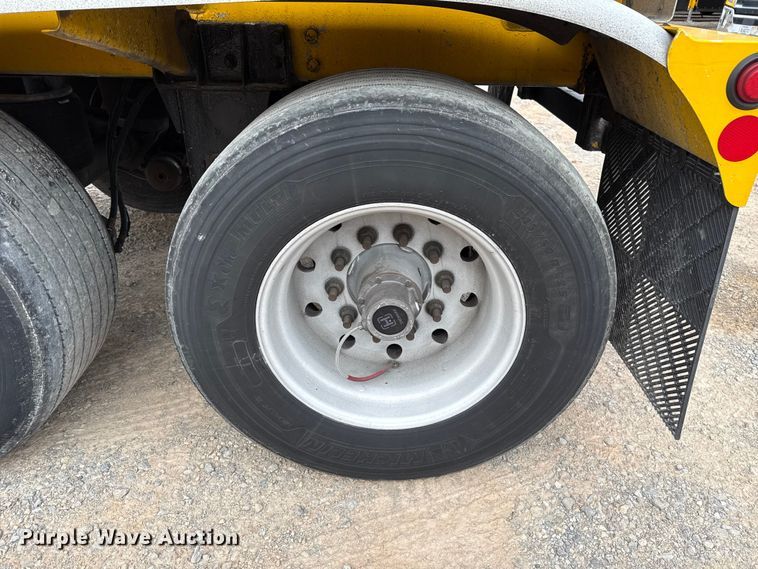 image for item EU5473 2005 Beall BAST-96-3-SB tank trailer