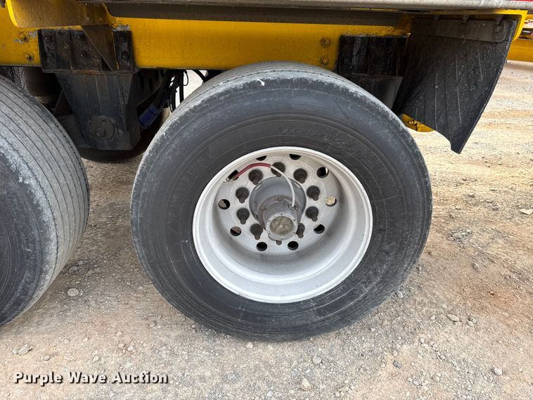 image for item EU5473 2005 Beall BAST-96-3-SB tank trailer