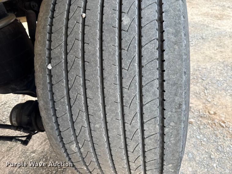 image for item EU5473 2005 Beall BAST-96-3-SB tank trailer