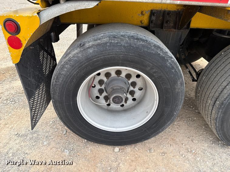 image for item EU5473 2005 Beall BAST-96-3-SB tank trailer