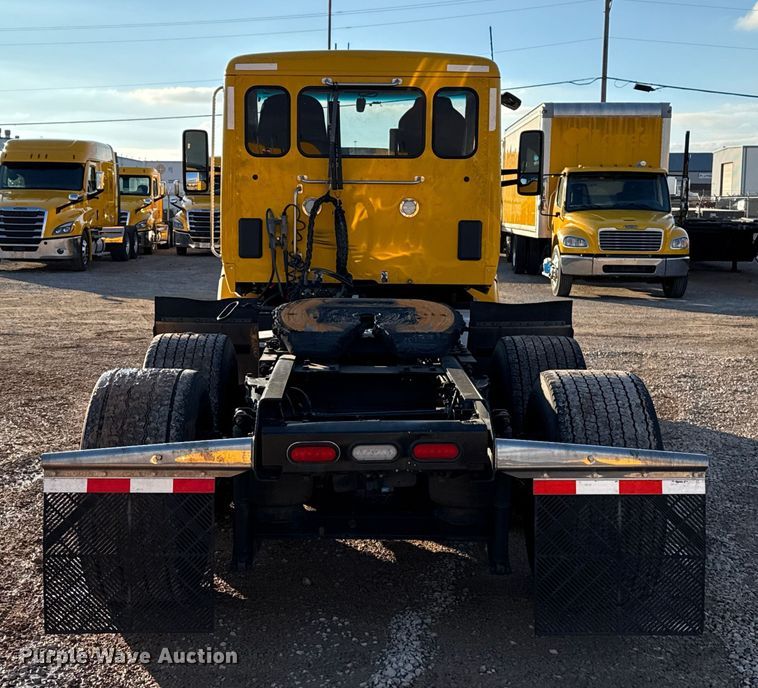 image for item EU5474 2022 Kenworth T680 semi truck