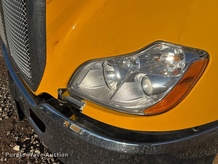 image for item EU5474 2022 Kenworth T680 semi truck