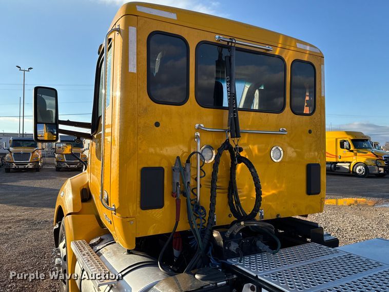 image for item EU5474 2022 Kenworth T680 semi truck