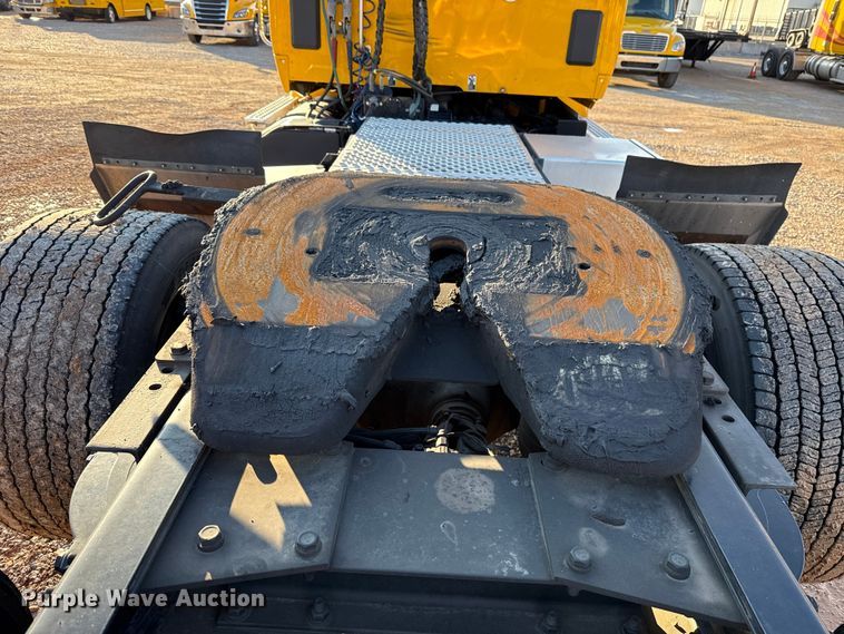 image for item EU5474 2022 Kenworth T680 semi truck