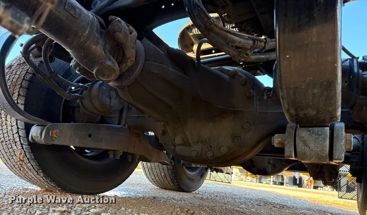 image for item EU5474 2022 Kenworth T680 semi truck