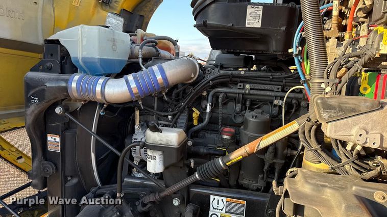 image for item EU5474 2022 Kenworth T680 semi truck