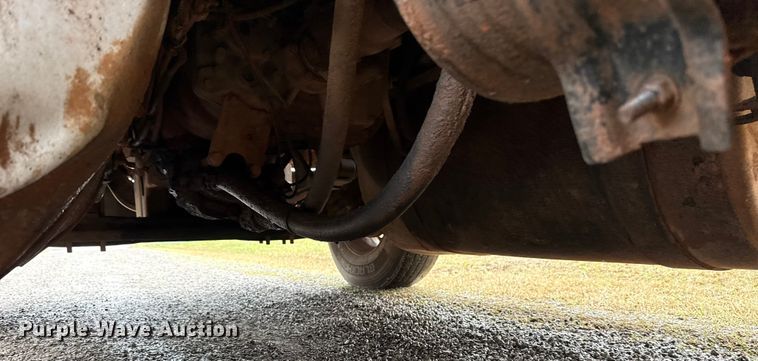 image for item EU5476 2003 Freightliner FLD120 dump truck