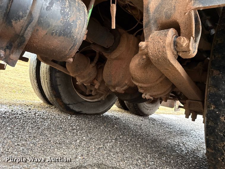 image for item EU5476 2003 Freightliner FLD120 dump truck