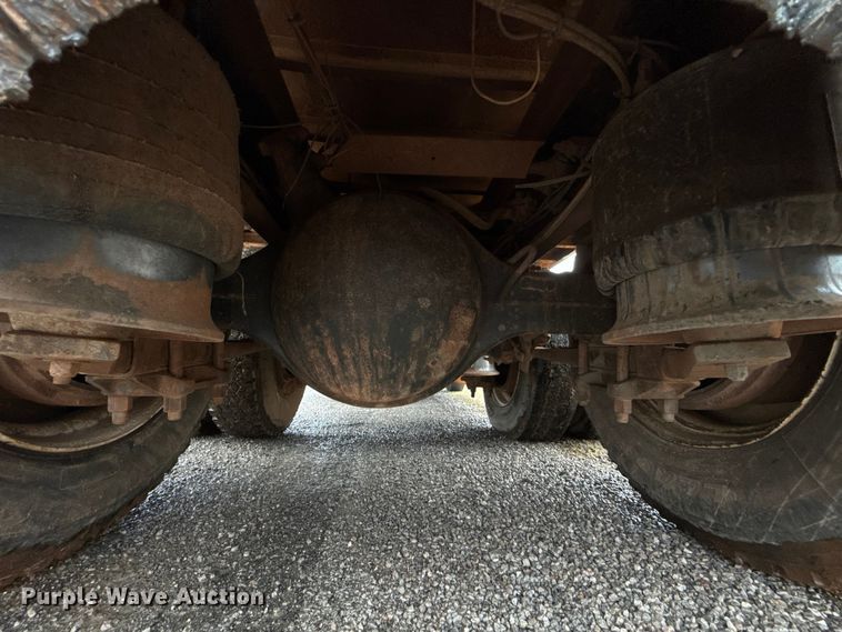 image for item EU5476 2003 Freightliner FLD120 dump truck