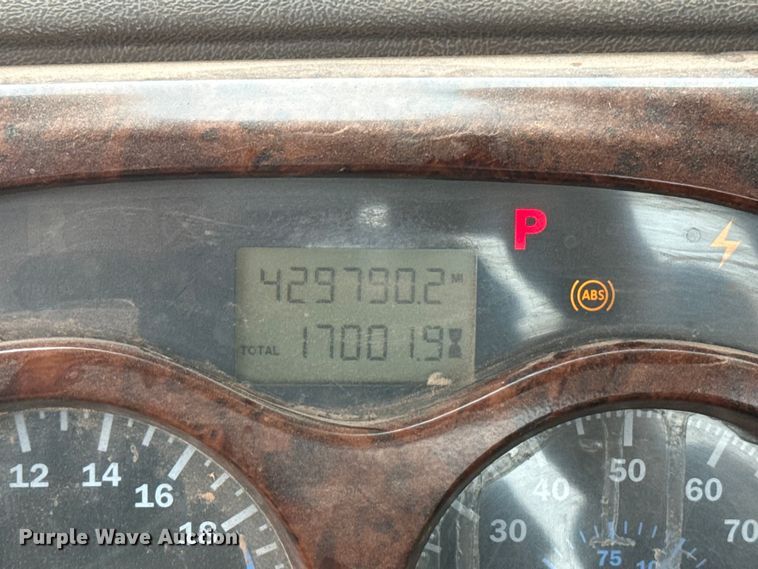 image for item EU5477 2003 Mack CH600 semi truck