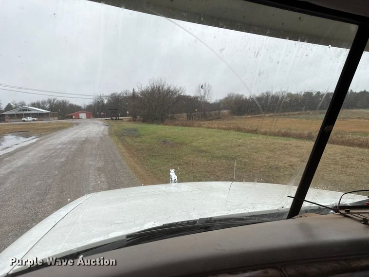 image for item EU5477 2003 Mack CH600 semi truck