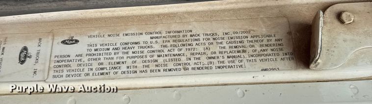 image for item EU5477 2003 Mack CH600 semi truck