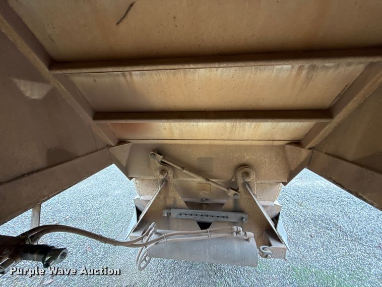 image for item EU5478 2016 CTS BDT-40 bottom dump trailer