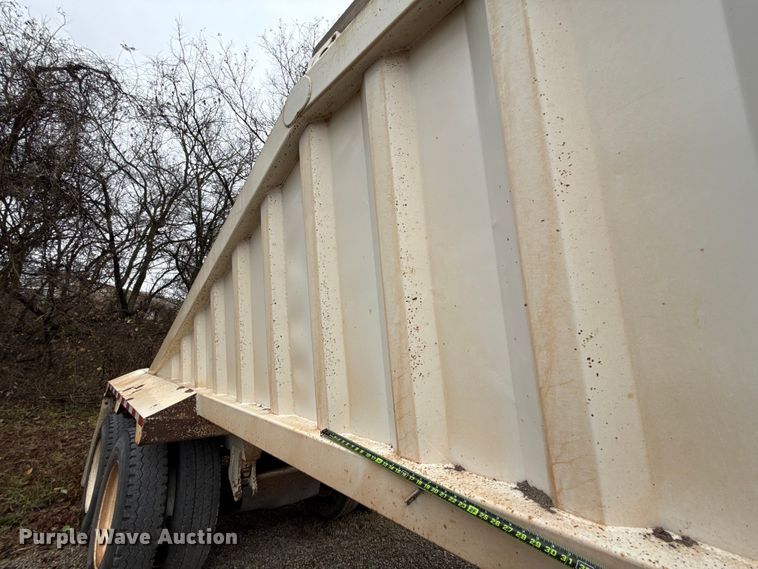 image for item EU5478 2016 CTS BDT-40 bottom dump trailer