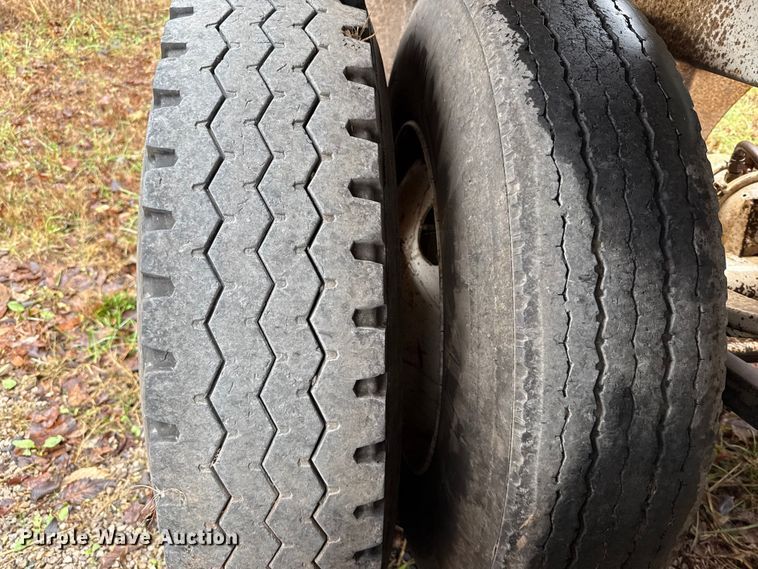 image for item EU5478 2016 CTS BDT-40 bottom dump trailer