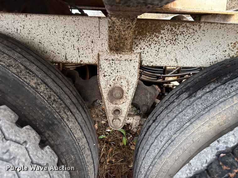 image for item EU5480 2015 Armor Lite SBD-40 bottom dump trailer