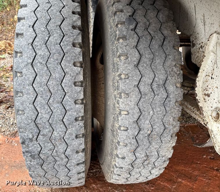 image for item EU5480 2015 Armor Lite SBD-40 bottom dump trailer