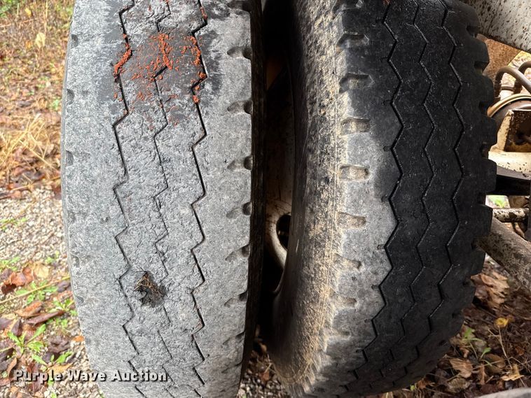 image for item EU5480 2015 Armor Lite SBD-40 bottom dump trailer