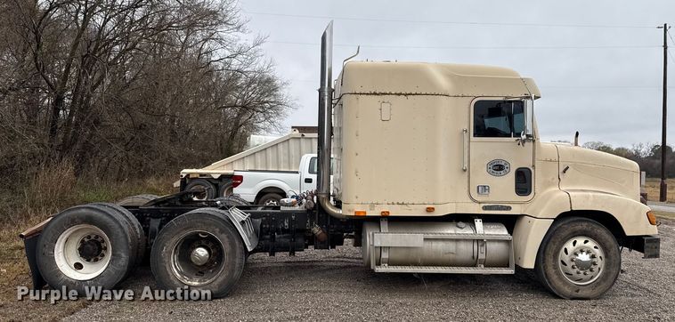 image for item EU5483 1996 Freightliner FLD112 semi truck