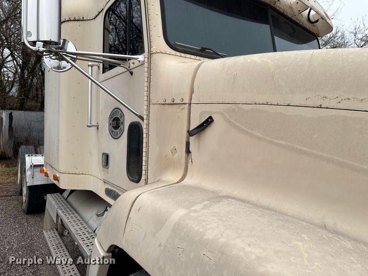 image for item EU5483 1996 Freightliner FLD112 semi truck