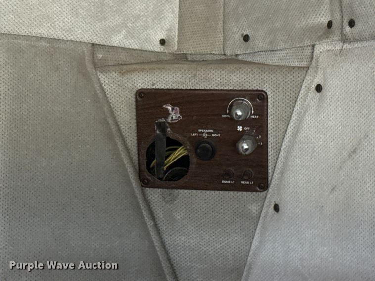 image for item EU5483 1996 Freightliner FLD112 semi truck