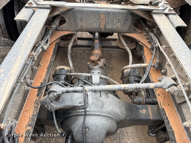 image for item EU5484 2018 Western Star 4900FA semi truck