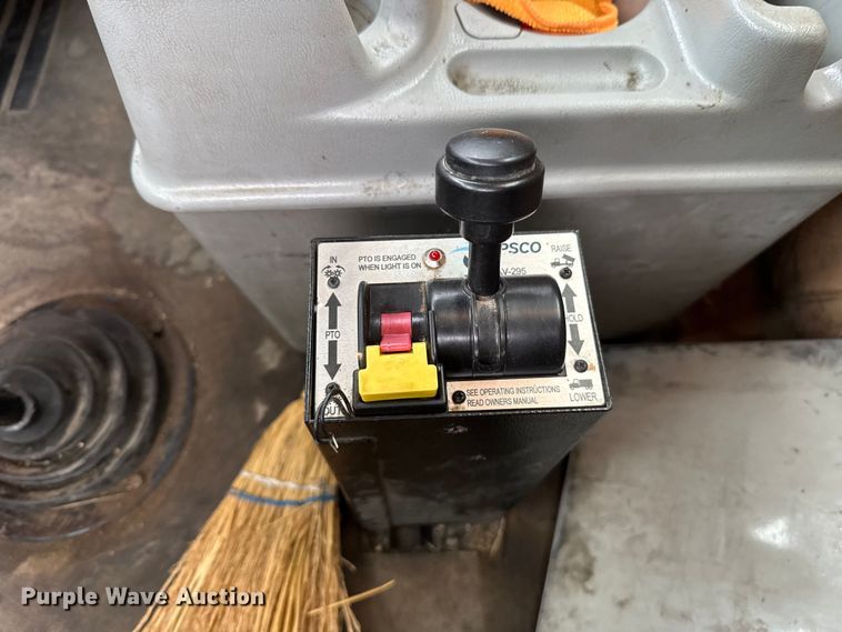 image for item EU5484 2018 Western Star 4900FA semi truck