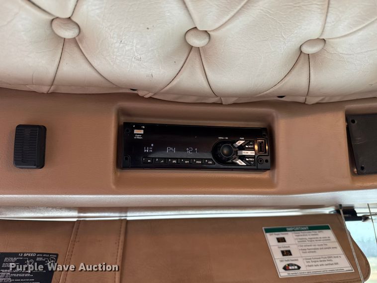 image for item EU5484 2018 Western Star 4900FA semi truck