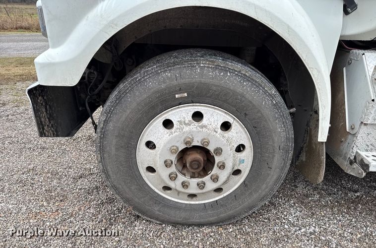 image for item EU5484 2018 Western Star 4900FA semi truck