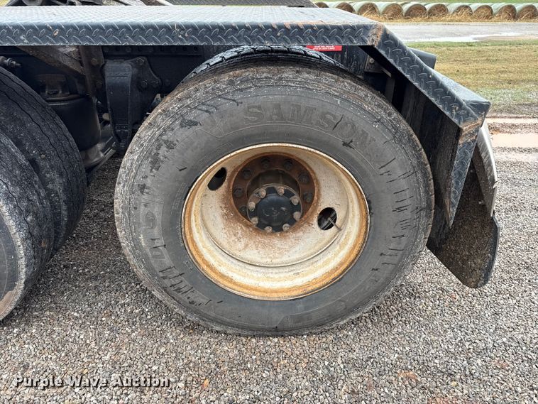 image for item EU5484 2018 Western Star 4900FA semi truck