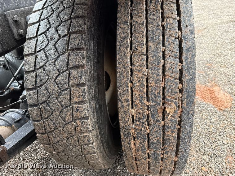 image for item EU5484 2018 Western Star 4900FA semi truck