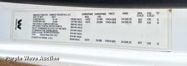 image for item EU5484 2018 Western Star 4900FA semi truck