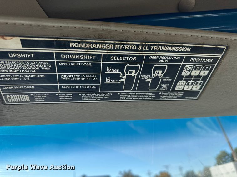 image for item EU6359 2007 Sterling L8500 Series truck cab and chassis