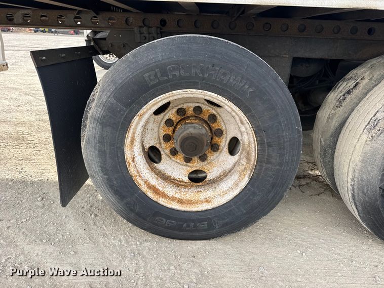 image for item EU6401 2012 Wabash dry van trailer