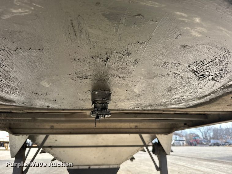 image for item EU6402 2011 Timpte, Inc bottom dump trailer