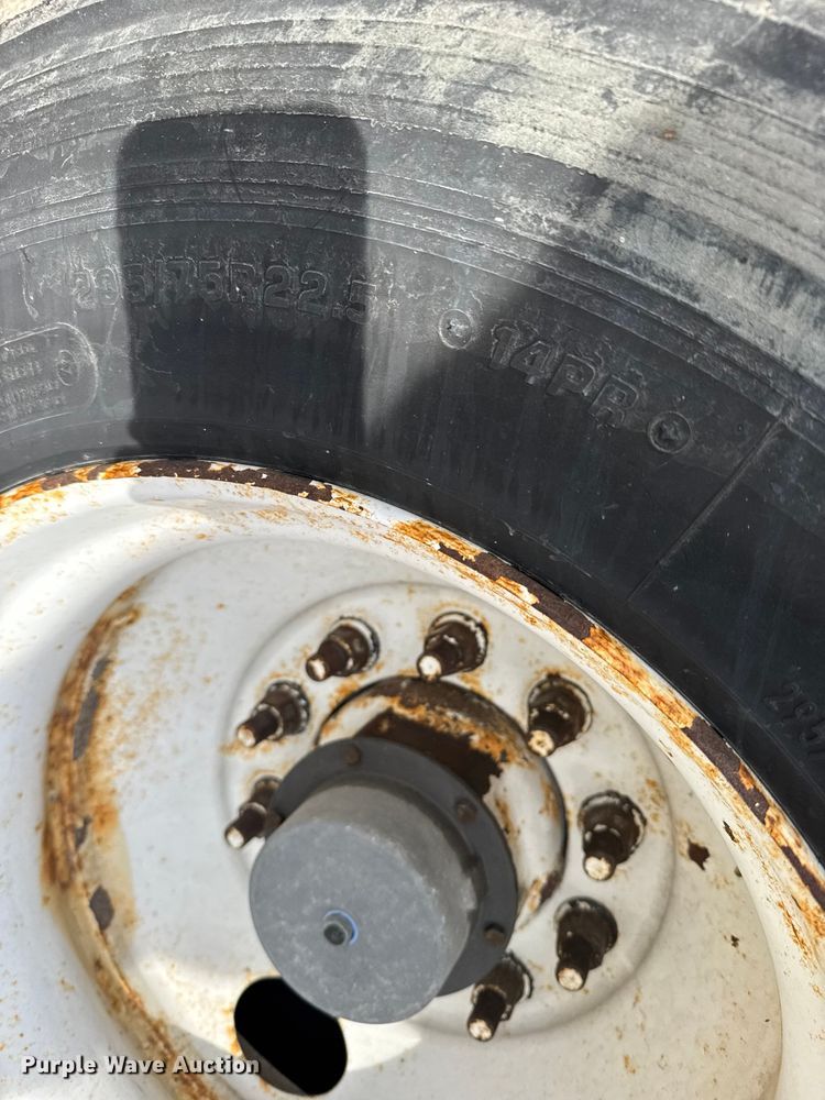 image for item EU6403 2009 Wabash refrigerated van trailer