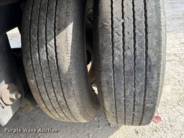 image for item EU6403 2009 Wabash refrigerated van trailer