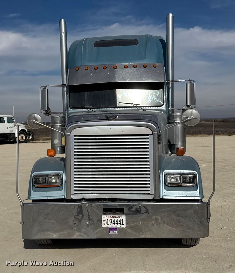 CAMIóN CAMAROTE 2003 FREIGHTLINER