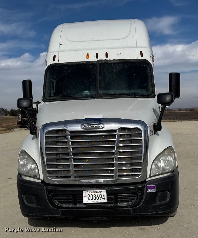 CAMIóN CAMAROTE 2014 FREIGHTLINER