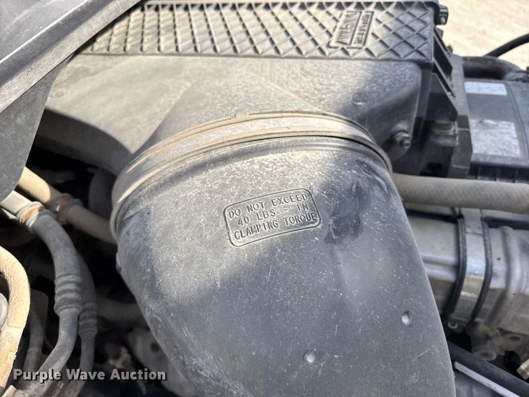 image for item EU6406 2014 Freightliner Cascadia semi truck