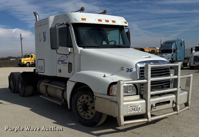 CAMIóN CAMAROTE 2005 FREIGHTLINER