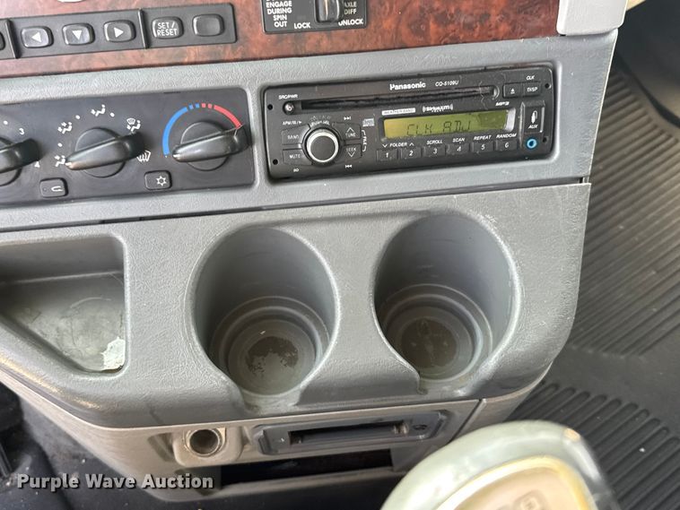 image for item EU6407 2005 Freightliner CST120 semi truck