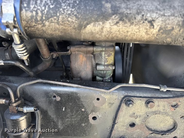 image for item EU6407 2005 Freightliner CST120 semi truck