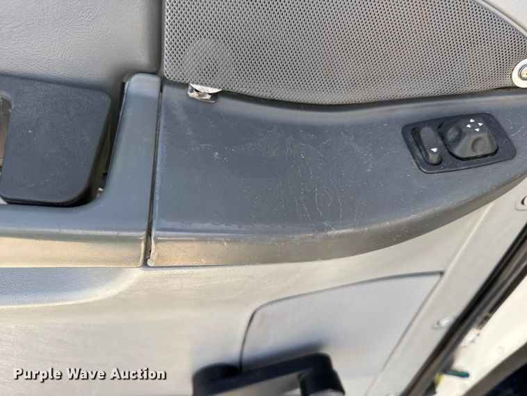 image for item EU6408 2001 Freightliner Columbia semi truck