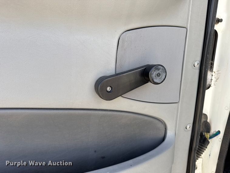 image for item EU6408 2001 Freightliner Columbia semi truck