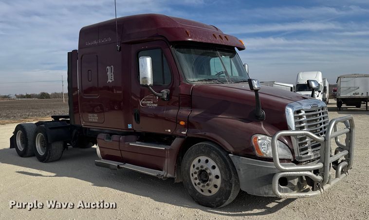 CAMIóN CAMAROTE 2011 FREIGHTLINER