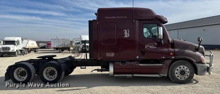 CAMIóN CAMAROTE 2011 FREIGHTLINER