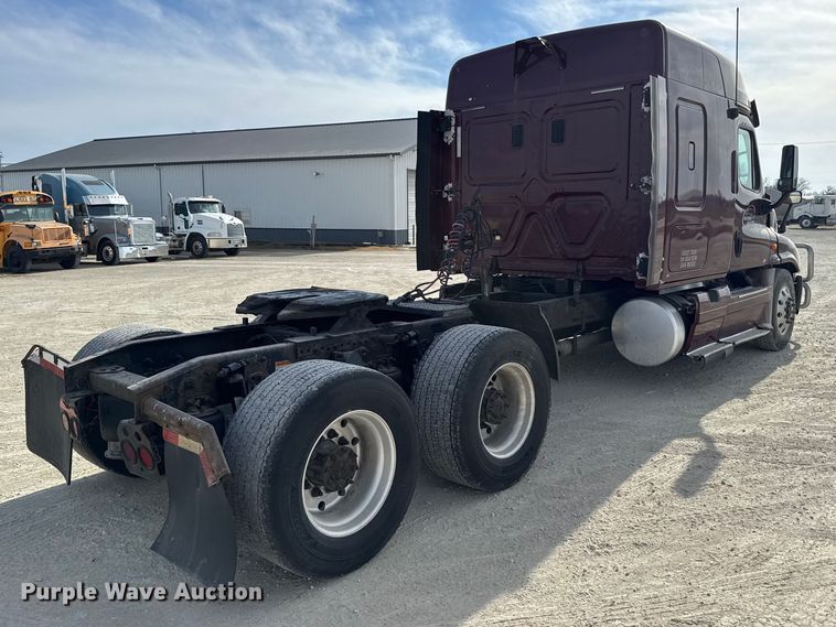 CAMIóN CAMAROTE 2011 FREIGHTLINER