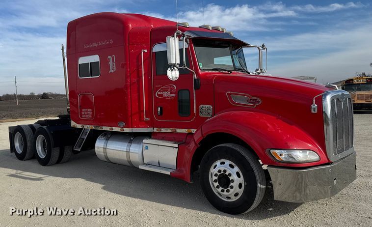 image for item EU6410 2009 Peterbilt 386 semi truck